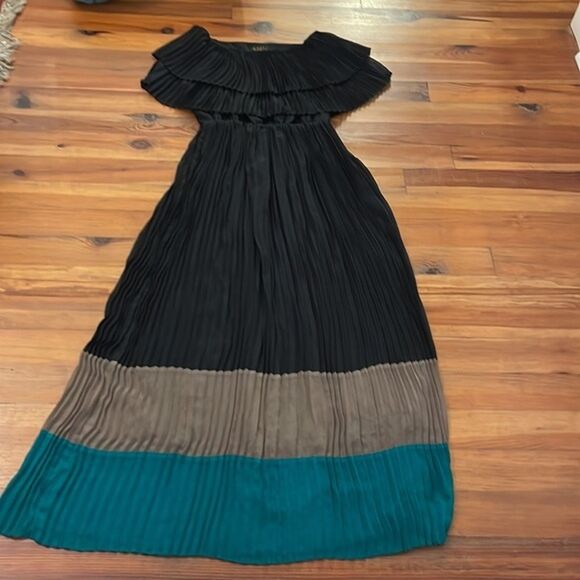 IMAN Black Pleated Color Block Maxi Dress Size Medium Lined - Picture 3 of 12